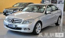 最新款奔驰c爆料了吗,设计革新，性能升级，引领豪华轿车新潮流”