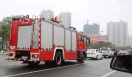 杭州消防车爆料视频最新,火场救援现场直击！