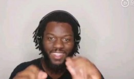 大叔爆料理发师视频播放,理发师幕后操作，视频曝光行业惊人内幕！