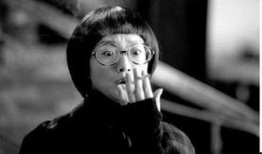 女人不坏在线观看,魅力四射的都市爱情喜剧